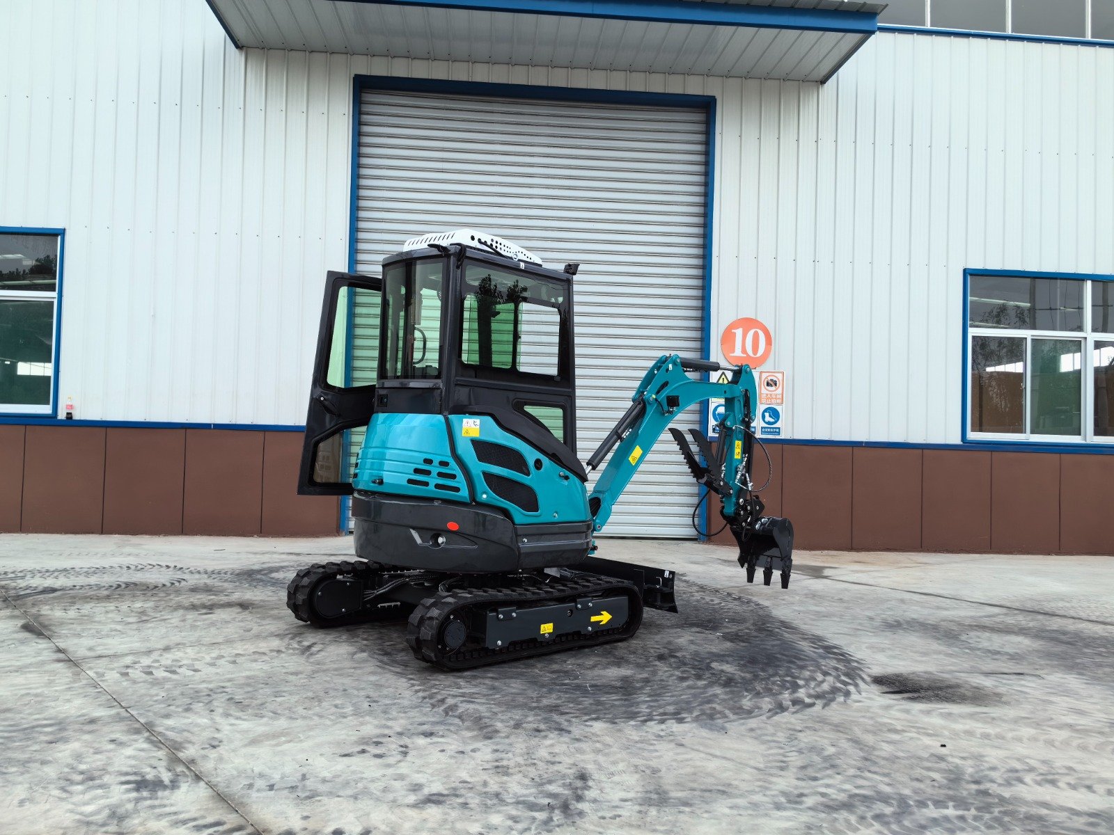 Kolodom TOROS TE25S+ PRO Yanmar