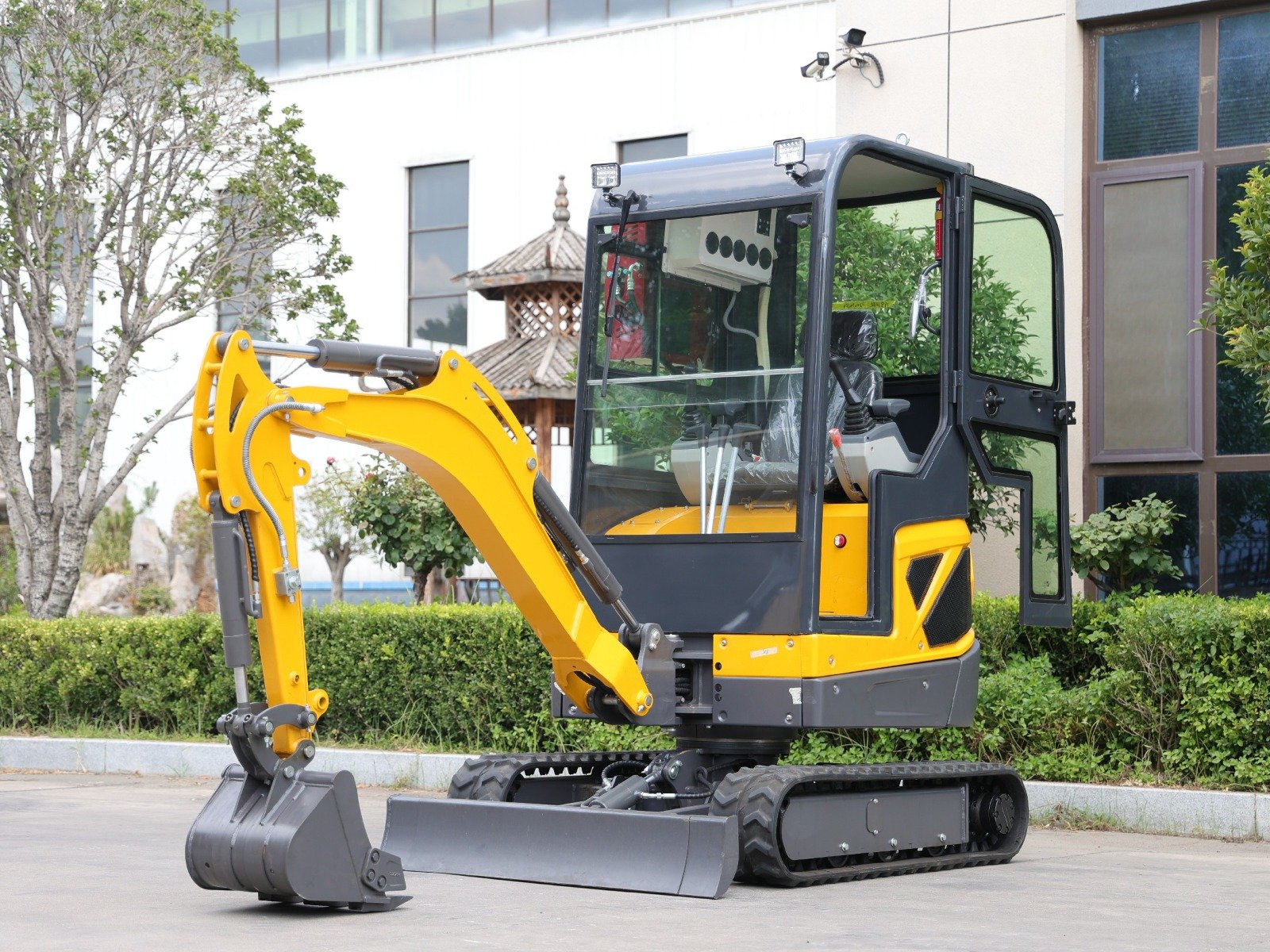 Kolodom HUAYEE HY18 Kubota